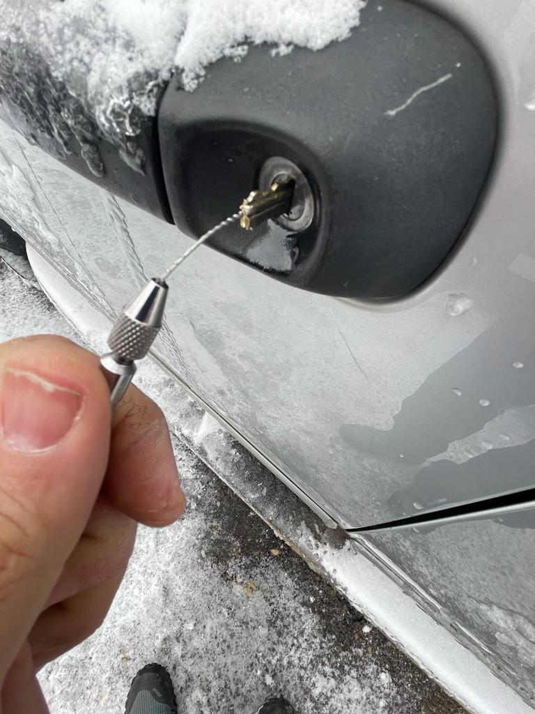 Advancedlnk Extracting broken car keys (6)